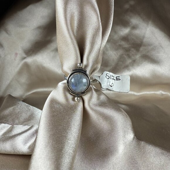 Handmade Silver Rainbow Moonstone Ring Round Natural Gemstone Jewelry Size 6 - Picture 4 of 5